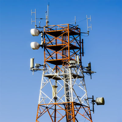 Piattaforme di lavoro Energia solare Base GSM Comunicazione Antenna Torre a 4 zampe Torre reticolare in acciaio