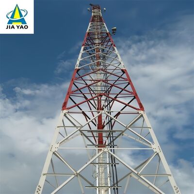 Torre in acciaio con angolo a 3 gambe con protezione contro i fulmini da 32 M per la stazione base del complesso industriale 5G