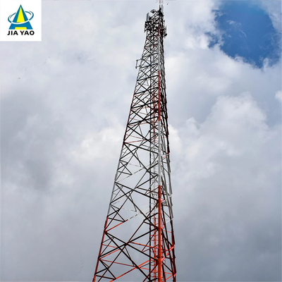 torre d'acciaio di angolo preforata dei fori di 40M 52M 70Meter 3 per le telecomunicazioni della stazione stradale