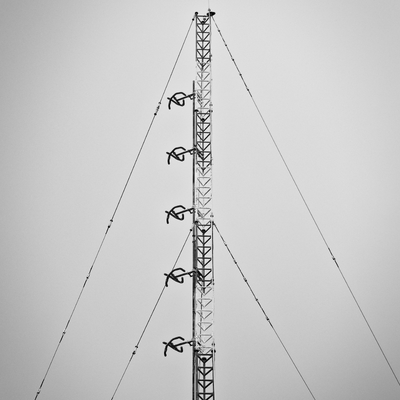 Torre dell'antenna con tiranti resistente al vento da 40 m per la trasmissione del segnale delle isole costiere
