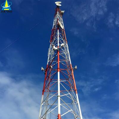 Torre reticolare in acciaio tubolare a 3 gambe ad alta precisione per stazione base 4G 5G 20m 30m 45m 60m Traliccio per telecomunicazioni zincato a caldo resistente al vento
