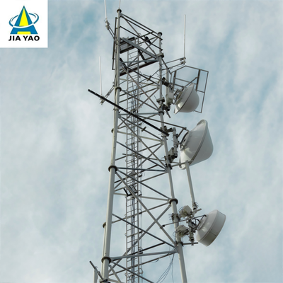 Torre reticolare in acciaio tubolare a 3 gambe per carichi pesanti per comunicazioni in aree minerarie remote Stazione base 4G 5G Q345B Montante resistente al vento zincato a caldo