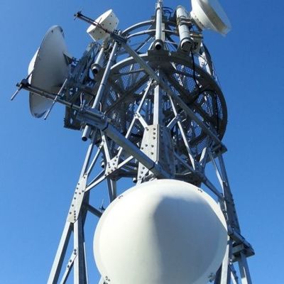 Torre radiofonica auto-supportabile galvanizzata a scarico caldo 5 km Wifi telefono cellulare satellitare torre radio a microonde