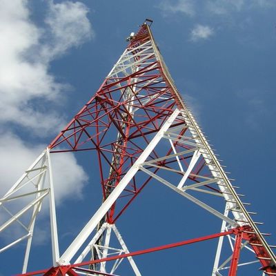 Torre di telecomunicazioni autosufficiente 3 gambe angolo triangolare torre a reticolo in acciaio