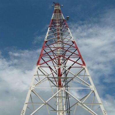 Struttura del telaio Scala a bullone 4 gambe Torre reticolare 5-200M Altezza
