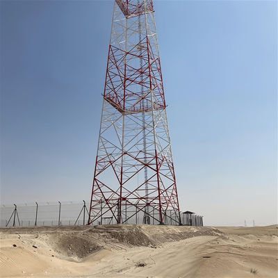 Trasmettitore Wifi Torre di antenna autosostenente Energia solare Satellite in acciaio 4 gambe Torre in acciaio galvanizzato