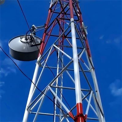 Sito cellulare Trasmissione del segnale Triangolo di acciaio torre di polo di comunicazione