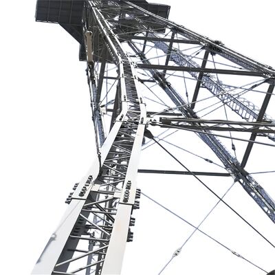 Torre angolare in acciaio a 4 zampe con bulloni, dadi e guarnizioni che soddisfano le norme DIN 7990 e ISO 6507 1 per la sicurezza e il montaggio