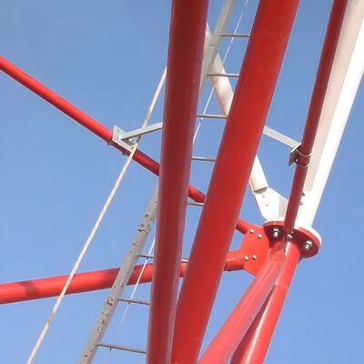 Robusta torre tubolare in acciaio a 3 gambe adatta per microonde 4G 5G e sistemi di sicurezza con struttura in acciaio ad alta resistenza