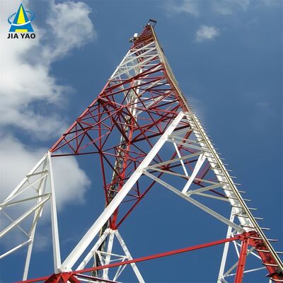 Torre in acciaio con angolo a 3 gambe con protezione contro i fulmini da 46 M per la stazione base del complesso industriale 5G