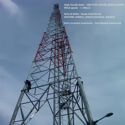 Torre di comunicazione in acciaio a reticolo tubolare a 3 gambe economica da 50 milioni per stazione base di segnale GSM/LTE con zincatura a caldo, durata di servizio di 30 anni