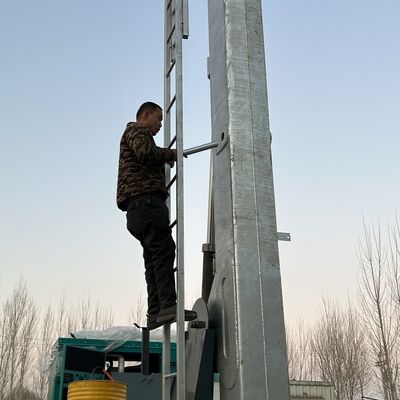 Torre con albero telescopico in acciaio portatile da 12m - 25m per stazione base mobile e sorveglianza di eventi temporanei con sistema di sollevamento elettrico e base a dispiegamento rapido