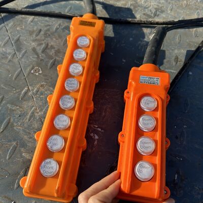 Torre con albero telescopico in acciaio portatile da 12m - 25m per stazione base mobile e sorveglianza di eventi temporanei con sistema di sollevamento elettrico e base a dispiegamento rapido